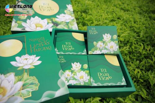 Vỏ Hộp Bánh Trung Thu 2025 loại 4 bánh màu xanh – Nguyệt Sắc Liên Hương