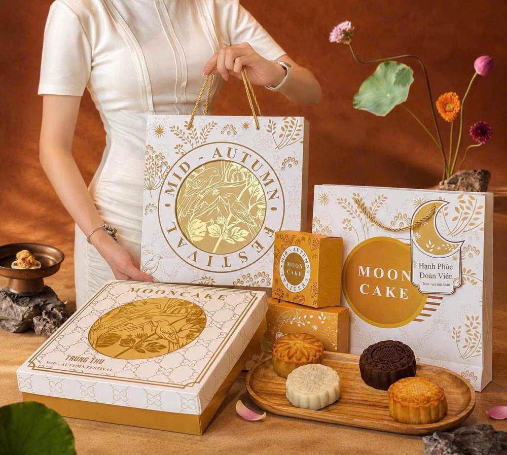 Mẫu vỏ hộp bánh trung thu 4 bánh 2026 Bạch Uyển