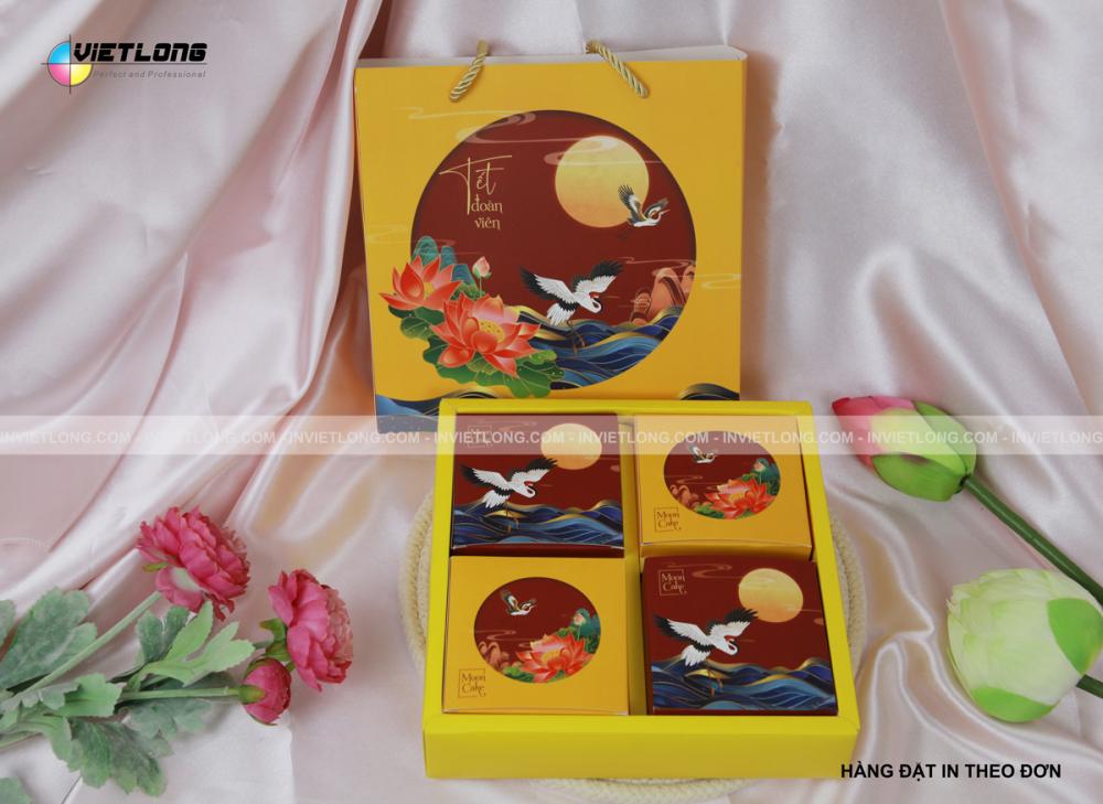 Mẫu hộp bánh trung thu 4 bánh Tết Đoàn Viên Vàng