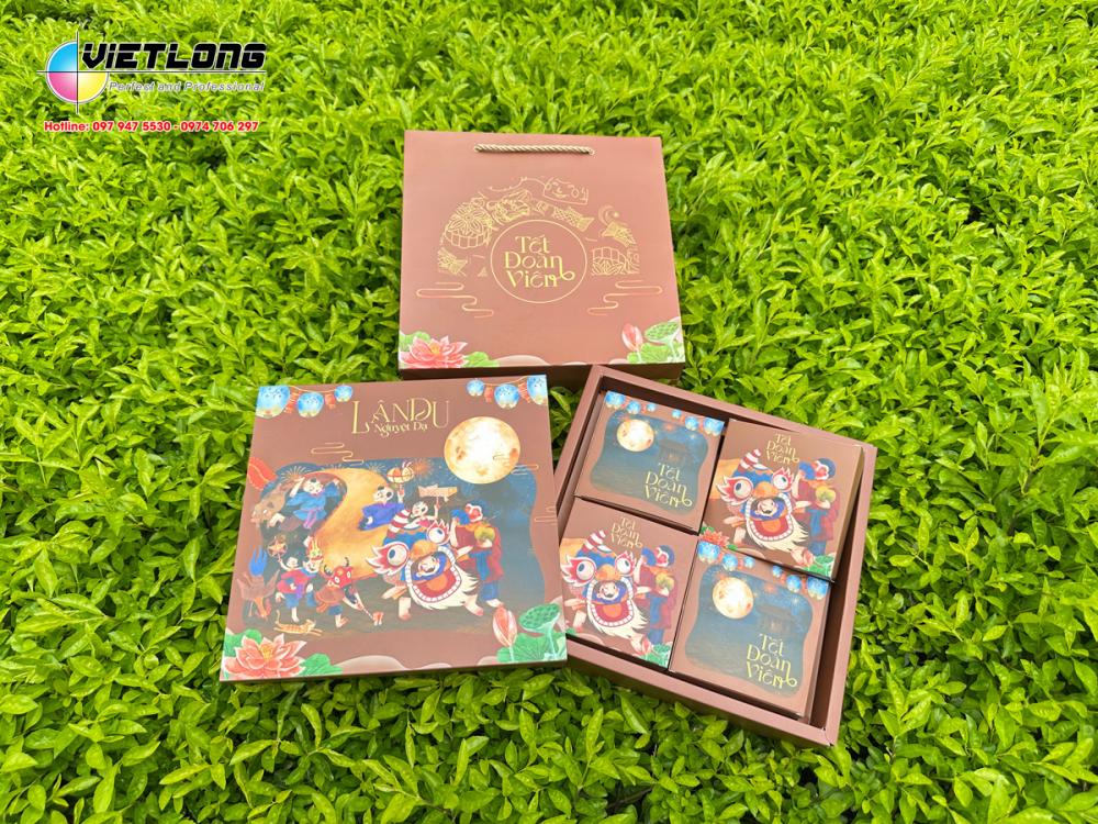 Mẫu vỏ hộp bánh trung thu 4 bánh 2025 Lân Du Nguyệt Dạ