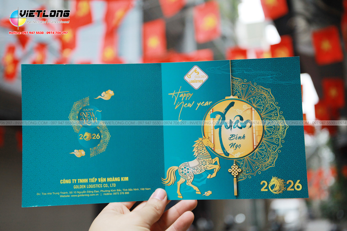 ảnh chụp thiệp màu xanh lạ mắt