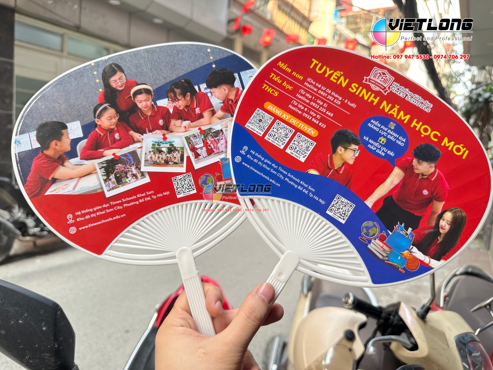 in quạt tuyển sinh trường quốc tế